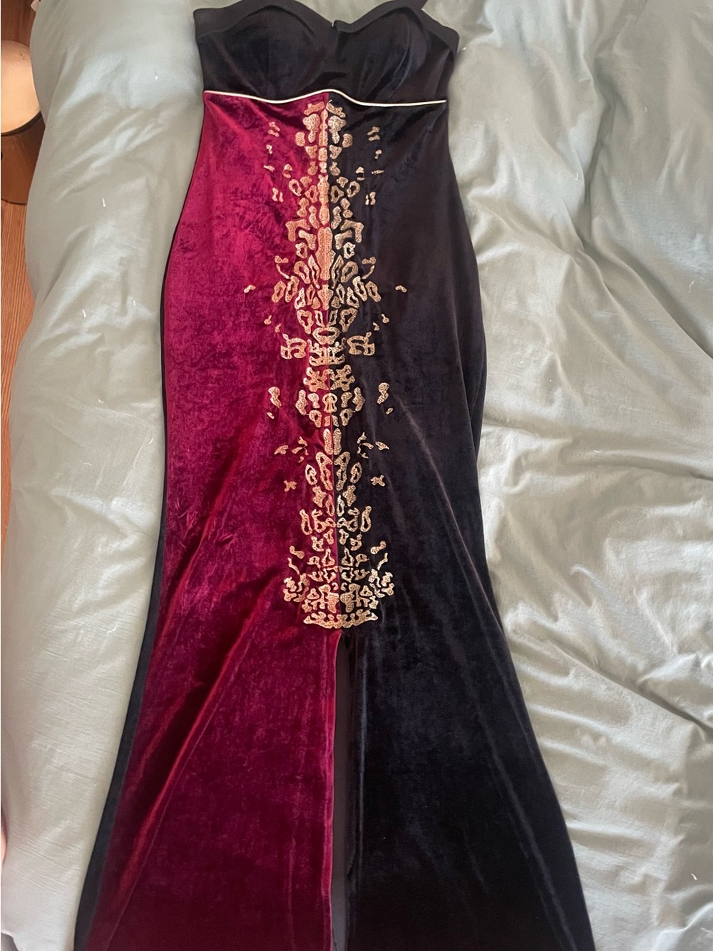 Vintage Y2K Point by Elysion Velvet Evening Gown Gothic Formal Dress